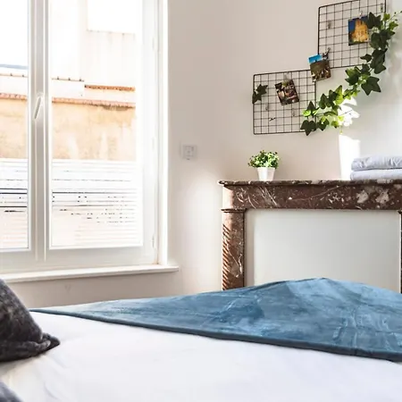 Immeuble Spacieux - Hyper Centre - 15 Couchages
