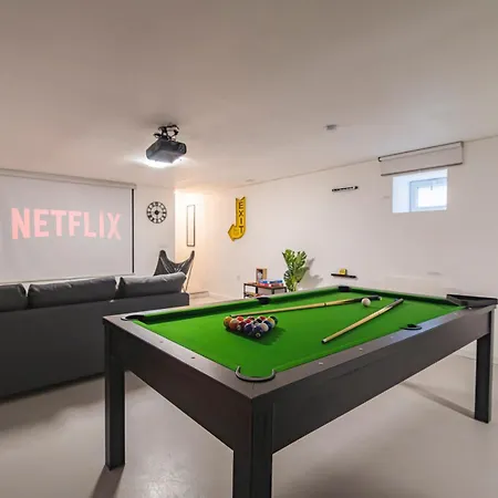 Immeuble Spacieux - Hyper Centre - 15 Couchages