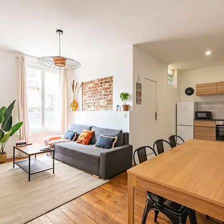 別荘 Immeuble Spacieux - Hyper Centre - 15 Couchages *