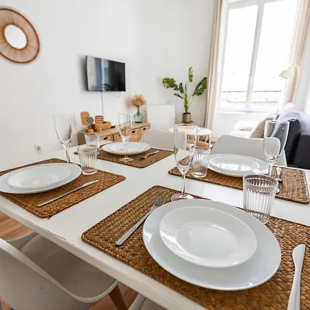 Immeuble Spacieux - Hyper Centre - 15 Couchages ランス