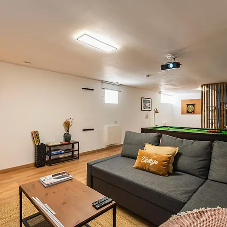 Holiday home Immeuble Spacieux - Hyper Centre - 15 Couchages